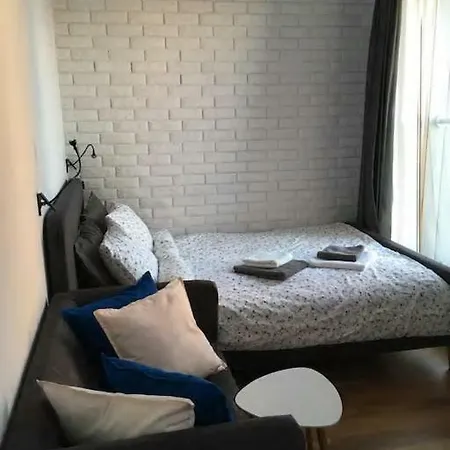 Klimatyczne Studio Z Balkonem W Centrum Wroclawia Daire Wroclaw